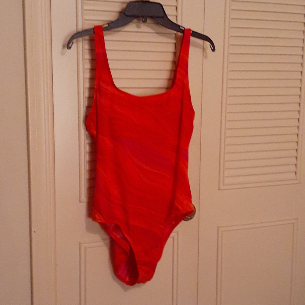 Bathing suit
